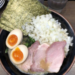 はたお家 - スモークチャーシュー、匂いがイイですね〜♬