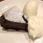 サンジャン・ピエドポー - 