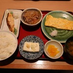 浪花ろばた 八角 - 得朝定食と肉じゃが