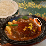 レストラン やまがた - ハンバーグステーキ 1380円。ライス 310円。