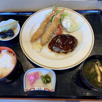 御料理 綾瀬 - ハンバーグと海老フライ定食、 ¥1375-