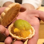 銀座 しのはら - シャインマスカットのフォアグラ最中