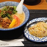 あんかけ焼そば 陳麻婆豆腐 STORM - 柑橘鶏塩涼麺の半焼飯セット