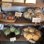 cafe&bakery C'est la vie - メロンパンでもこのラインナップ