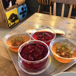 cafe&bakery C'est la vie - 4種のアイスハーブティー。ローズヒップ、ラフランス、ルビー、、、？忘れちゃった