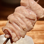 オオクサ - 信玄鶏は銘柄鶏ですが鮮度が良く美味しい鶏肉ですね