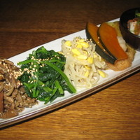 水剌間 恵比寿本店 - ナムル盛り合わせ