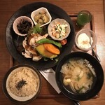 玄三庵 - 39品目の健康定食