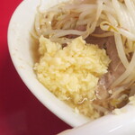 ラーメン二郎 - ニンニク多め