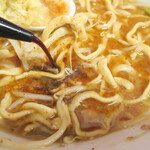 ラーメン二郎 - 赤酢投入～♪