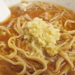 ラーメン二郎 - ここでショウガ混合♪