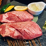 焼肉 紅牛 - 