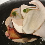 フロリレージュ - 【2012.11.3ランチ】フォアグラにはフレッシュなセップ茸を合わせて。フレッシュキャビアを絞ります