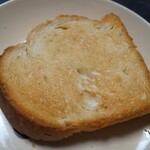 きんいろぱん屋 - 食パンは、2分ほどトーストすると一層旨い！