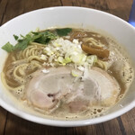 ラーメンスタンド メン ボックス - とりとん醤油 麺大盛