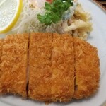 武平館 - ロースカツセットのロースカツ