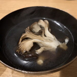 Onarimon Haru - 舞茸とお出汁のお椀