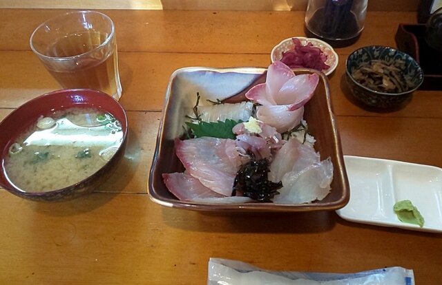 宵 真鶴 魚介料理 海鮮料理 食べログ