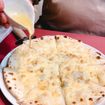 Pastel Italiana - ゴルゴンゾーラとハチミツのピザ