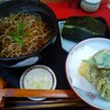 そば天ぷら つばき - 五種の天ぷらとそば(温)&揚げ玉おにぎり