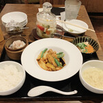 東京チャイニーズ 一凛 - 