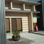 店の出入口付近