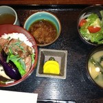 和彩　かくや - 牛ロースと旬野菜のあぶりステーキ丼