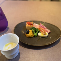 スミレオオサカ - 