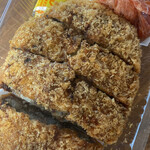 鯉とうなぎのまるます家 - 手作りジャンボメンチカツ