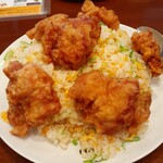 チャイナ飯店 - 鶏肉チャーハンは、普通サイズでもボリューミー！