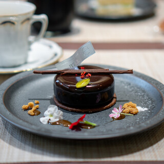 French Restaurant ensia_1