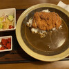 Mamenoki - 料理写真:カツカレー（サラダ、福神漬付）
