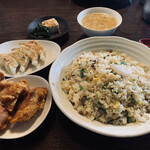 Hiryu U - 飛龍チャーハン780円
                      唐揚げ、餃子、小菜セット　420円