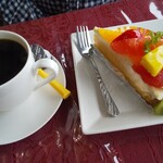 パリー洋菓子 - ホット+フルーツチーズケーキ！こちらもセット仕立て！