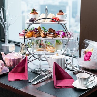 The elegant Shinjuku Afternoon Tea is a luxurious tea time that is a step above the rest.