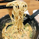 ロンフーダイニング - 麺リフト。