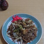 焼きそば櫻井 - じゃがいも入り焼きそば（小）