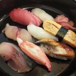 寿司割烹 郷味 - お寿司 ※笹の葉をとりました(2021.09.18)