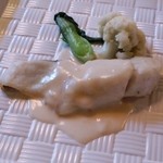 フレンチ 奥村邸 - スズキの市場より入荷した鮮魚のおまかせ料理