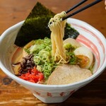 ももまる - 豚骨醤油ラーメン