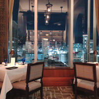 MAIN DINING by THE HOUSE OF PACIFIC - 店内