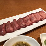 もっちゃん家 - タン