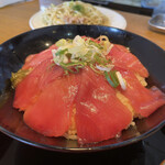 西村麺業 - マグロ丼 1150円
            焼きそば 380円