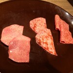 焼肉 ジャンボ - 