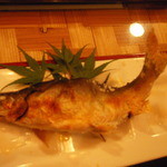 コミュニティセンターうまじ - 安田川の天然鮎の塩焼き、きき鮎グランプリ受賞の鮎です