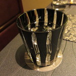 龍吟 - 美しい切子のグラス