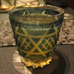 龍吟 - 美しい切子のグラス