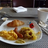 ヒルトン東京 - エグゼ朝食少な目