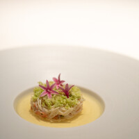 レストラン オオツ - 2021.9 富山産ベニズワイガニ 帆立のフラン トマトのジュレ ブレンダーで潰した枝豆