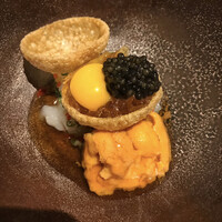 炭火割烹 白坂 - 雲丹のタルタル、キャビア、アオリイカ